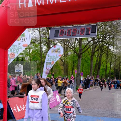 19.04.2026 - Hammer Lauf Tim E. http://msf.ph/oto/9526567 19.04.2026 09:29:35 Ziel 547, 706, 824, 841, 852, 866, 1120, 1235, 1248, 1399, 1441, 1487, 1496, 1650, 1771 meine-sportfotos.de