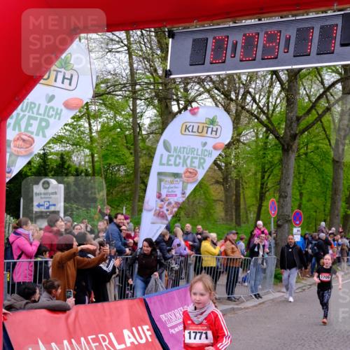 19.04.2026 - Hammer Lauf Tim E. http://msf.ph/oto/9526582 19.04.2026 09:29:38 Ziel 706, 824, 841, 852, 961, 1078, 1248, 1399, 1487, 1709, 1771 meine-sportfotos.de