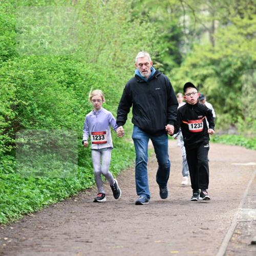 19.04.2026 - Hammer Lauf Dr. Thomas Lammeyer http://msf.ph/oto/9528936 19.04.2026 09:29:36 Laufen 1232, 1233 meine-sportfotos.de