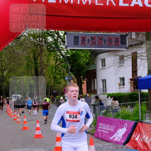 19.04.2026 - Hammer Lauf Tim E. http://msf.ph/oto/9529255 19.04.2026 10:11:09 Ziel 359, 492, 493, 756, 934, 1293, 1294 meine-sportfotos.de