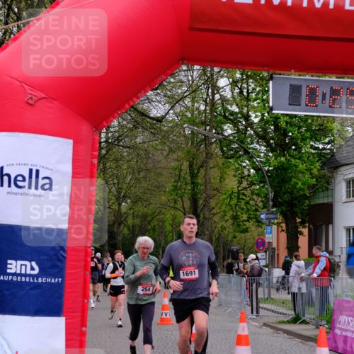 19.04.2026 - Hammer Lauf Tim E. http://msf.ph/oto/9529884 19.04.2026 10:14:55 Ziel 254, 352, 613, 628, 777, 778, 1201, 1290, 1608, 1691, 1721 meine-sportfotos.de