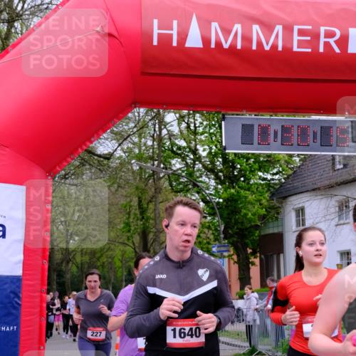 19.04.2026 - Hammer Lauf Tim E. http://msf.ph/oto/9530067 19.04.2026 10:15:23 Ziel 227, 279, 733, 948, 1053, 1640, 1828 meine-sportfotos.de