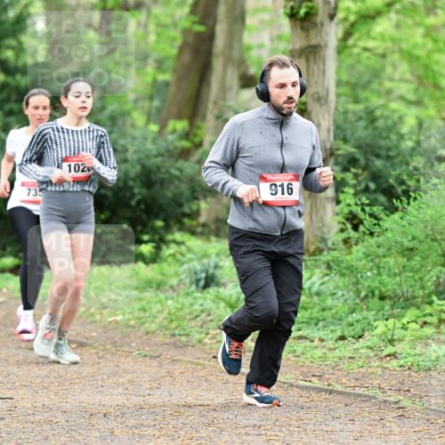 19.04.2026 - Hammer Lauf Dr. Thomas Lammeyer http://msf.ph/oto/9530356 19.04.2026 10:06:06 Laufen 735, 102, 916 meine-sportfotos.de