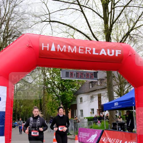 19.04.2026 - Hammer Lauf Tim E. http://msf.ph/oto/9530807 19.04.2026 10:20:13 Ziel 492, 493 meine-sportfotos.de