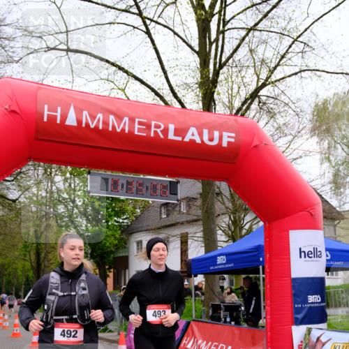 19.04.2026 - Hammer Lauf Tim E. http://msf.ph/oto/9530816 19.04.2026 10:20:14 Ziel 492, 493 meine-sportfotos.de