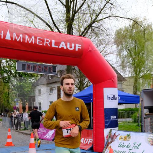 19.04.2026 - Hammer Lauf Tim E. http://msf.ph/oto/9531323 19.04.2026 10:24:55 Ziel 219, 220, 576, 717, 989 meine-sportfotos.de