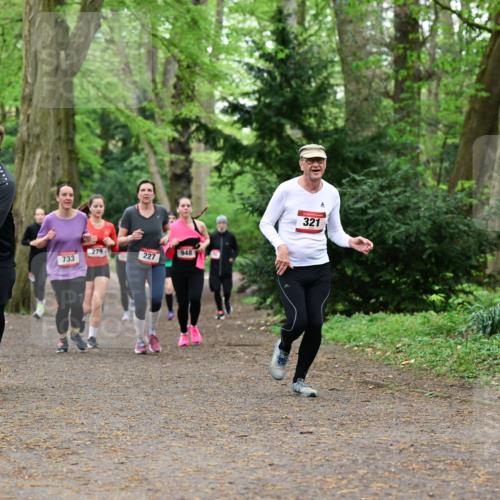 19.04.2026 - Hammer Lauf Dr. Thomas Lammeyer http://msf.ph/oto/9532795 19.04.2026 10:12:13 Laufen 279, 948, 733, 227, 321 meine-sportfotos.de