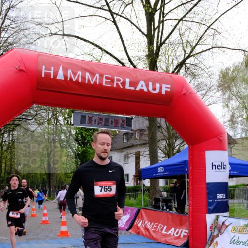 19.04.2026 - Hammer Lauf Tim E. http://msf.ph/oto/9534046 19.04.2026 10:36:11 Ziel 110, 254, 498, 610, 765, 955, 1142, 1249 meine-sportfotos.de