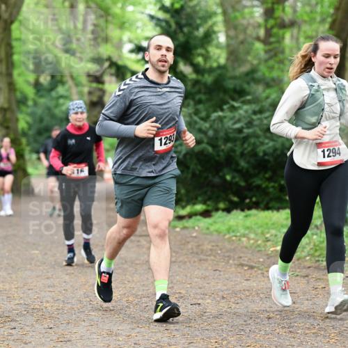 19.04.2026 - Hammer Lauf Dr. Thomas Lammeyer http://msf.ph/oto/9534308 19.04.2026 10:16:20 Laufen 1293, 1294 meine-sportfotos.de