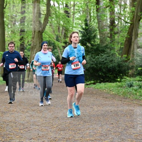 19.04.2026 - Hammer Lauf Dr. Thomas Lammeyer http://msf.ph/oto/9534716 19.04.2026 10:17:15 Laufen 310, 748, 187, 186 meine-sportfotos.de