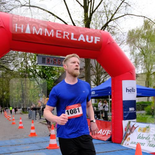 19.04.2026 - Hammer Lauf Tim E. http://msf.ph/oto/9534794 19.04.2026 10:41:54 Ziel 909, 910 meine-sportfotos.de