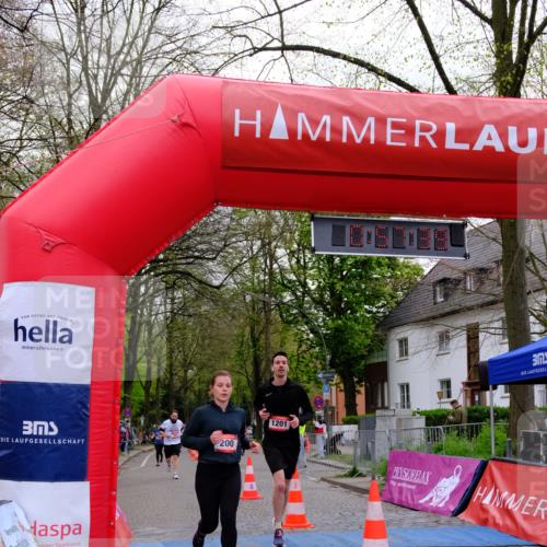 19.04.2026 - Hammer Lauf Tim E. http://msf.ph/oto/9534909 19.04.2026 10:42:47 Ziel 200, 551, 1201, 1266 meine-sportfotos.de