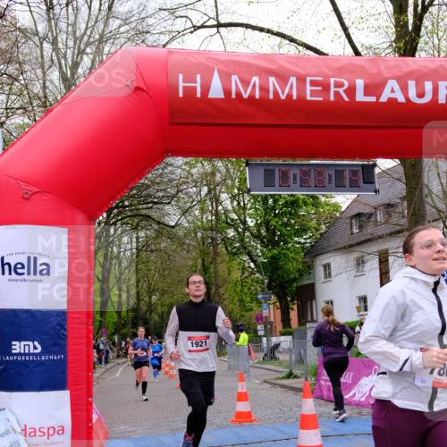 19.04.2026 - Hammer Lauf Tim E. http://msf.ph/oto/9535012 19.04.2026 10:43:22 Ziel 544, 651, 786, 955, 1356, 1921 meine-sportfotos.de