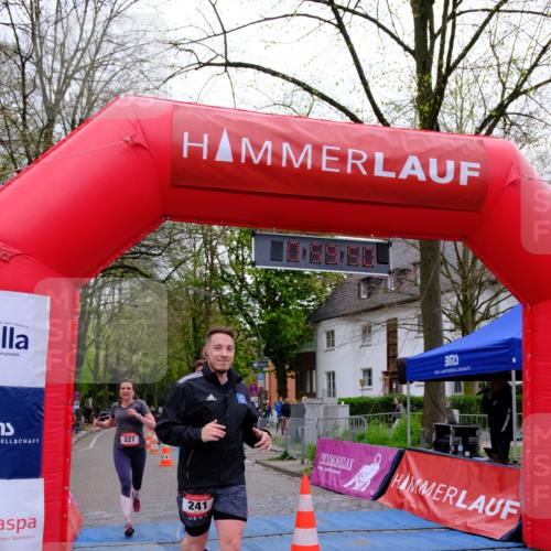19.04.2026 - Hammer Lauf Tim E. http://msf.ph/oto/9535301 19.04.2026 10:44:58 Ziel 227, 241, 324, 325, 1008, 1215, 1684 meine-sportfotos.de