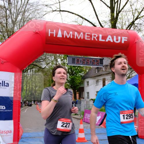 19.04.2026 - Hammer Lauf Tim E. http://msf.ph/oto/9535312 19.04.2026 10:45:00 Ziel 227, 241, 324, 325, 1008, 1684 meine-sportfotos.de