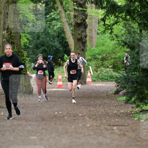 19.04.2026 - Hammer Lauf Dr. Thomas Lammeyer http://msf.ph/oto/9535404 19.04.2026 10:18:37 Laufen 1297, 1698 meine-sportfotos.de
