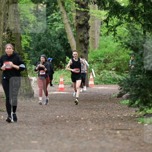 19.04.2026 - Hammer Lauf Dr. Thomas Lammeyer http://msf.ph/oto/9535406 19.04.2026 10:18:37 Laufen 598, 1297 meine-sportfotos.de