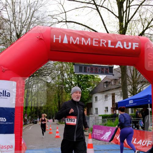 19.04.2026 - Hammer Lauf Tim E. http://msf.ph/oto/9535424 19.04.2026 10:45:52 Ziel 310, 334, 747, 748, 783, 963, 1303, 1793 meine-sportfotos.de