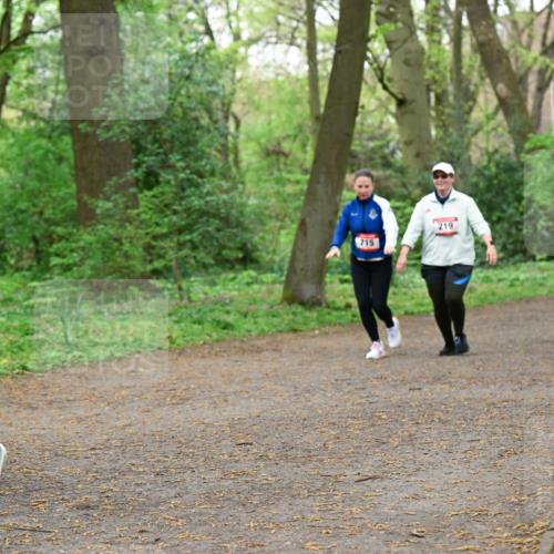 19.04.2026 - Hammer Lauf Dr. Thomas Lammeyer http://msf.ph/oto/9535942 19.04.2026 10:20:42 Laufen 425, 715, 219 meine-sportfotos.de