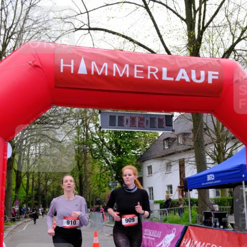 19.04.2026 - Hammer Lauf Tim E. http://msf.ph/oto/9536031 19.04.2026 10:50:25 Ziel 909, 910, 1639 meine-sportfotos.de