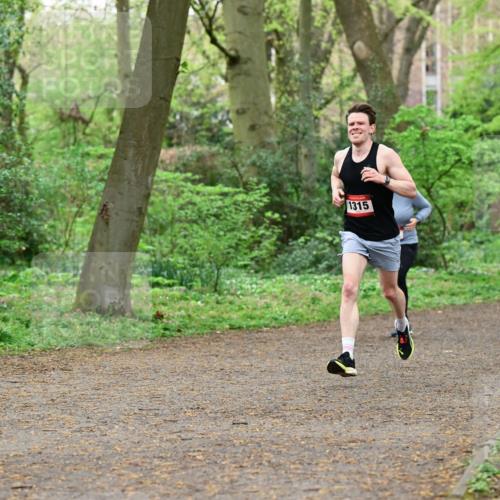 19.04.2026 - Hammer Lauf Dr. Thomas Lammeyer http://msf.ph/oto/9536079 19.04.2026 10:21:14 Laufen 1315 meine-sportfotos.de