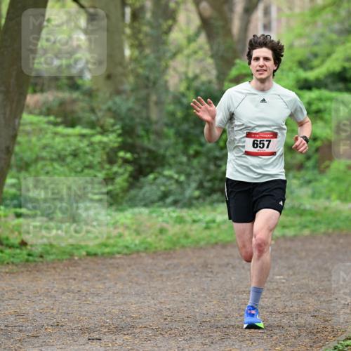 19.04.2026 - Hammer Lauf Dr. Thomas Lammeyer http://msf.ph/oto/9536309 19.04.2026 10:22:38 Laufen 657 meine-sportfotos.de