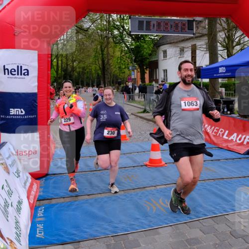 19.04.2026 - Hammer Lauf Tim E. http://msf.ph/oto/9536312 19.04.2026 10:53:17 Ziel 229, 230, 258, 289, 425, 1063 meine-sportfotos.de