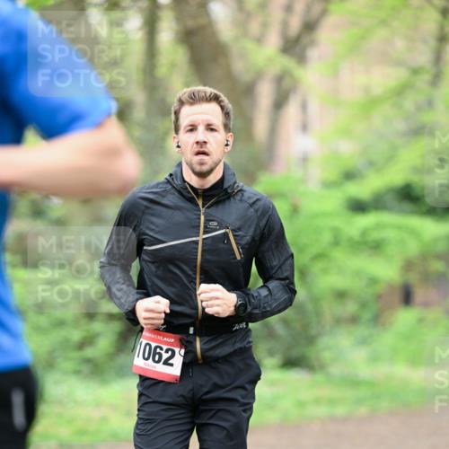 19.04.2026 - Hammer Lauf Dr. Thomas Lammeyer http://msf.ph/oto/9536507 19.04.2026 10:24:37 Laufen 1062 meine-sportfotos.de
