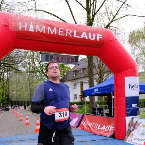 19.04.2026 - Hammer Lauf Tim E. http://msf.ph/oto/9536511 19.04.2026 10:55:01 Ziel 210, 310 meine-sportfotos.de