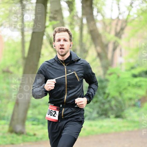 19.04.2026 - Hammer Lauf Dr. Thomas Lammeyer http://msf.ph/oto/9536513 19.04.2026 10:24:38 Laufen 062 meine-sportfotos.de