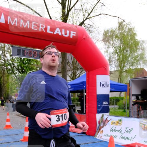 19.04.2026 - Hammer Lauf Tim E. http://msf.ph/oto/9536514 19.04.2026 10:55:01 Ziel 210, 310 meine-sportfotos.de