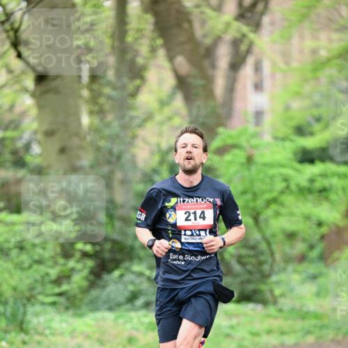 19.04.2026 - Hammer Lauf Dr. Thomas Lammeyer http://msf.ph/oto/9536522 19.04.2026 10:24:47 Laufen 214 meine-sportfotos.de