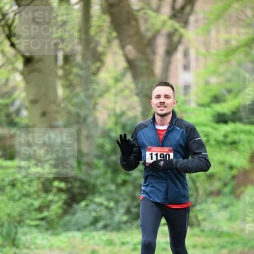 19.04.2026 - Hammer Lauf Dr. Thomas Lammeyer http://msf.ph/oto/9536534 19.04.2026 10:24:51 Laufen 1190 meine-sportfotos.de