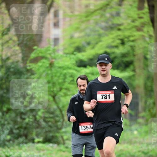 19.04.2026 - Hammer Lauf Dr. Thomas Lammeyer http://msf.ph/oto/9536910 19.04.2026 10:27:31 Laufen 1357, 781 meine-sportfotos.de