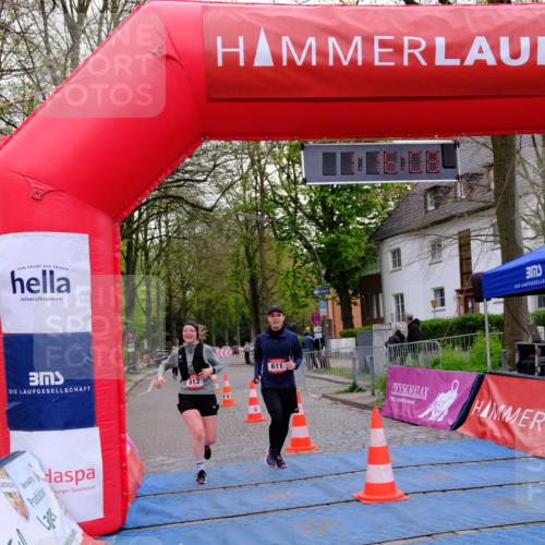 19.04.2026 - Hammer Lauf Tim E. http://msf.ph/oto/9537088 19.04.2026 11:01:15 Ziel 611, 612 meine-sportfotos.de