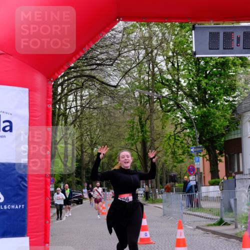 19.04.2026 - Hammer Lauf Tim E. http://msf.ph/oto/9537289 19.04.2026 11:04:13 Ziel 664, 756, 1911 meine-sportfotos.de