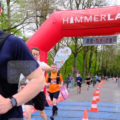 19.04.2026 - Hammer Lauf Tim E. http://msf.ph/oto/9537554 19.04.2026 11:06:06 Ziel 297, 432, 562, 939, 1147, 1148 meine-sportfotos.de