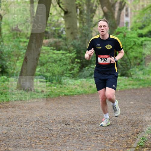 19.04.2026 - Hammer Lauf Dr. Thomas Lammeyer http://msf.ph/oto/9537706 19.04.2026 10:32:14 Laufen 792, 1731 meine-sportfotos.de