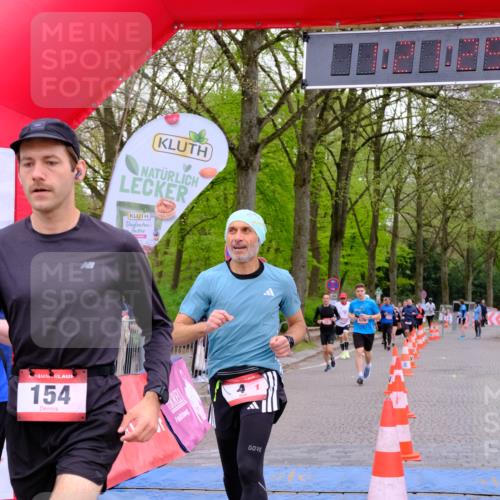 19.04.2026 - Hammer Lauf Tim E. http://msf.ph/oto/9537719 19.04.2026 11:06:37 Ziel 4, 12, 117, 154, 604, 609, 624, 796, 912 meine-sportfotos.de