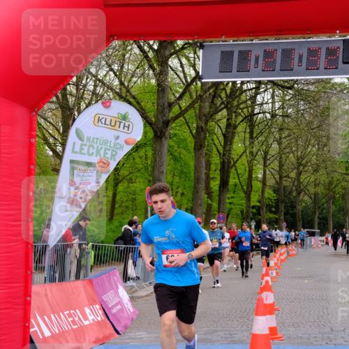 19.04.2026 - Hammer Lauf Tim E. http://msf.ph/oto/9537722 19.04.2026 11:06:41 Ziel 12, 112, 620, 624, 1103 meine-sportfotos.de
