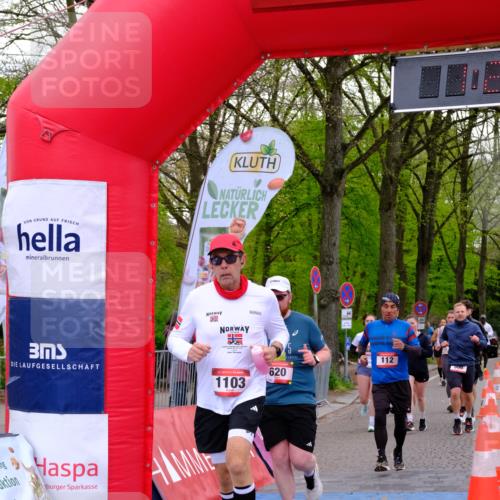 19.04.2026 - Hammer Lauf Tim E. http://msf.ph/oto/9537749 19.04.2026 11:06:45 Ziel 12, 112, 141, 239, 388, 482, 620, 624, 773, 952, 1103, 1927 meine-sportfotos.de