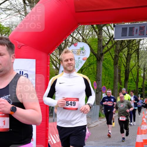 19.04.2026 - Hammer Lauf Tim E. http://msf.ph/oto/9537882 19.04.2026 11:07:27 Ziel 11, 174, 193, 211, 263, 326, 437, 549, 636, 637, 656, 697, 986, 1208, 1231, 1876, 1919 meine-sportfotos.de