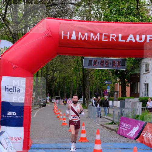 19.04.2026 - Hammer Lauf Tim E. http://msf.ph/oto/9538178 19.04.2026 11:22:45 Ziel 218, 562, 664 meine-sportfotos.de