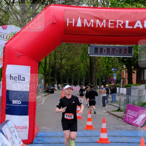 19.04.2026 - Hammer Lauf Tim E. http://msf.ph/oto/9538412 19.04.2026 11:26:17 Ziel 349, 609, 952, 1747, 1927 meine-sportfotos.de