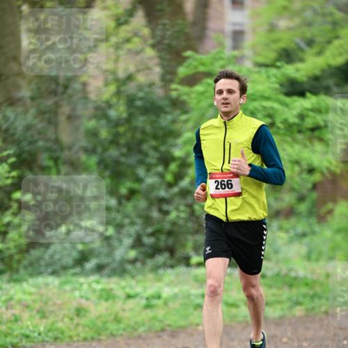 19.04.2026 - Hammer Lauf Dr. Thomas Lammeyer http://msf.ph/oto/9538650 19.04.2026 10:36:41 Laufen 266 meine-sportfotos.de