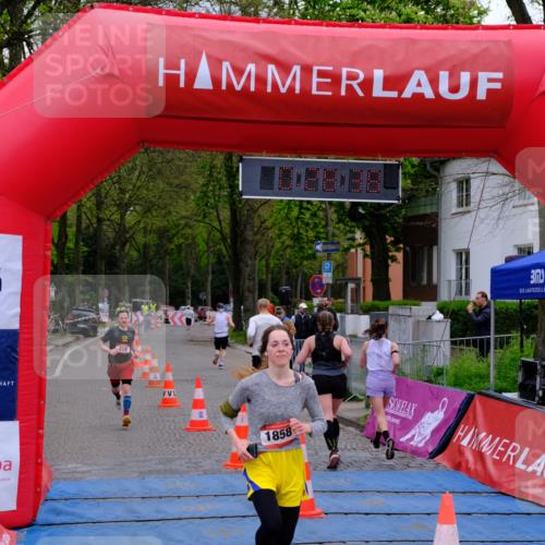 19.04.2026 - Hammer Lauf Tim E. http://msf.ph/oto/9538684 19.04.2026 11:28:46 Ziel 218, 412, 549, 987, 1096, 1858 meine-sportfotos.de