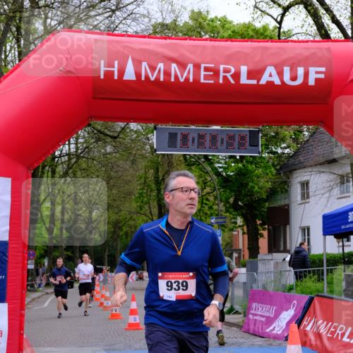 19.04.2026 - Hammer Lauf Tim E. http://msf.ph/oto/9538940 19.04.2026 11:31:07 Ziel 211, 939, 1147, 1148, 1878 meine-sportfotos.de