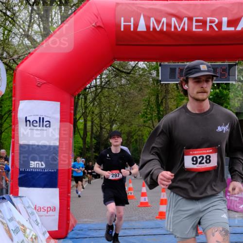 19.04.2026 - Hammer Lauf Tim E. http://msf.ph/oto/9539050 19.04.2026 11:32:23 Ziel 22, 297, 624, 928 meine-sportfotos.de