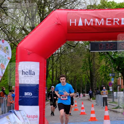 19.04.2026 - Hammer Lauf Tim E. http://msf.ph/oto/9539072 19.04.2026 11:32:27 Ziel 22, 154, 297, 433, 516, 624, 627 meine-sportfotos.de
