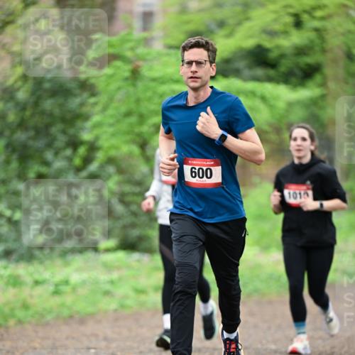 19.04.2026 - Hammer Lauf Dr. Thomas Lammeyer http://msf.ph/oto/9539337 19.04.2026 10:39:41 Laufen 600, 1010 meine-sportfotos.de